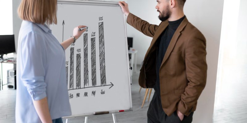 Career Coach Vs. Life Coach: Know the Difference